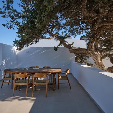 Private Luxury Scarlet Beachfront Villa, Molos, Paros Villa