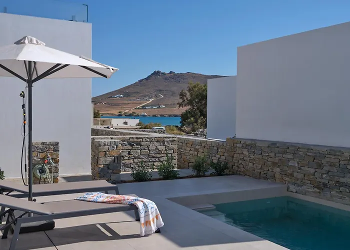 Willa Private Luxury Scarlet Beachfront Villa, Molos, Paros