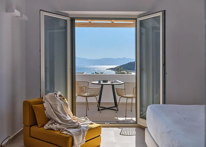 别墅 Private Luxury Scarlet Beachfront Villa, Molos, Paros
