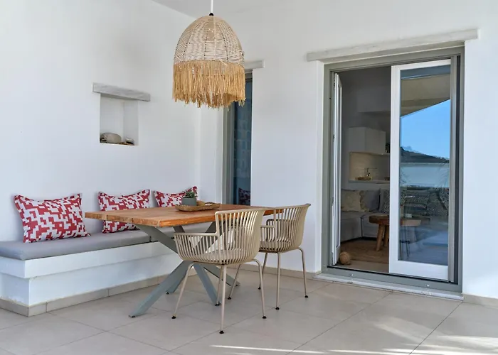 别墅 Private Luxury Scarlet Beachfront Villa, Molos, Paros *